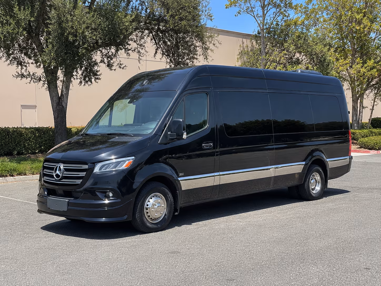 Minneapolis Airport Shuttles & Transportation