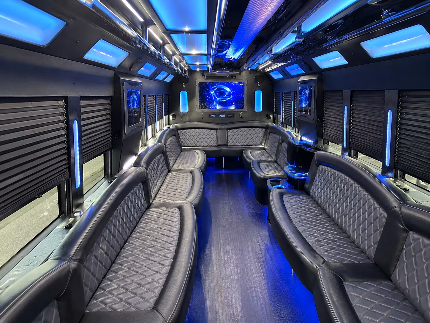 Minneapolis Birthday, Sweet 16, & Quinceañera Transportation party bus exterior