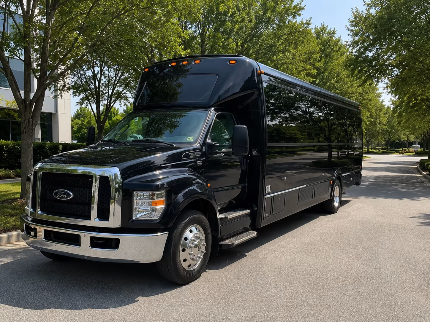 Minneapolis Birthday, Sweet 16, & Quinceañera Transportation party bus exterior