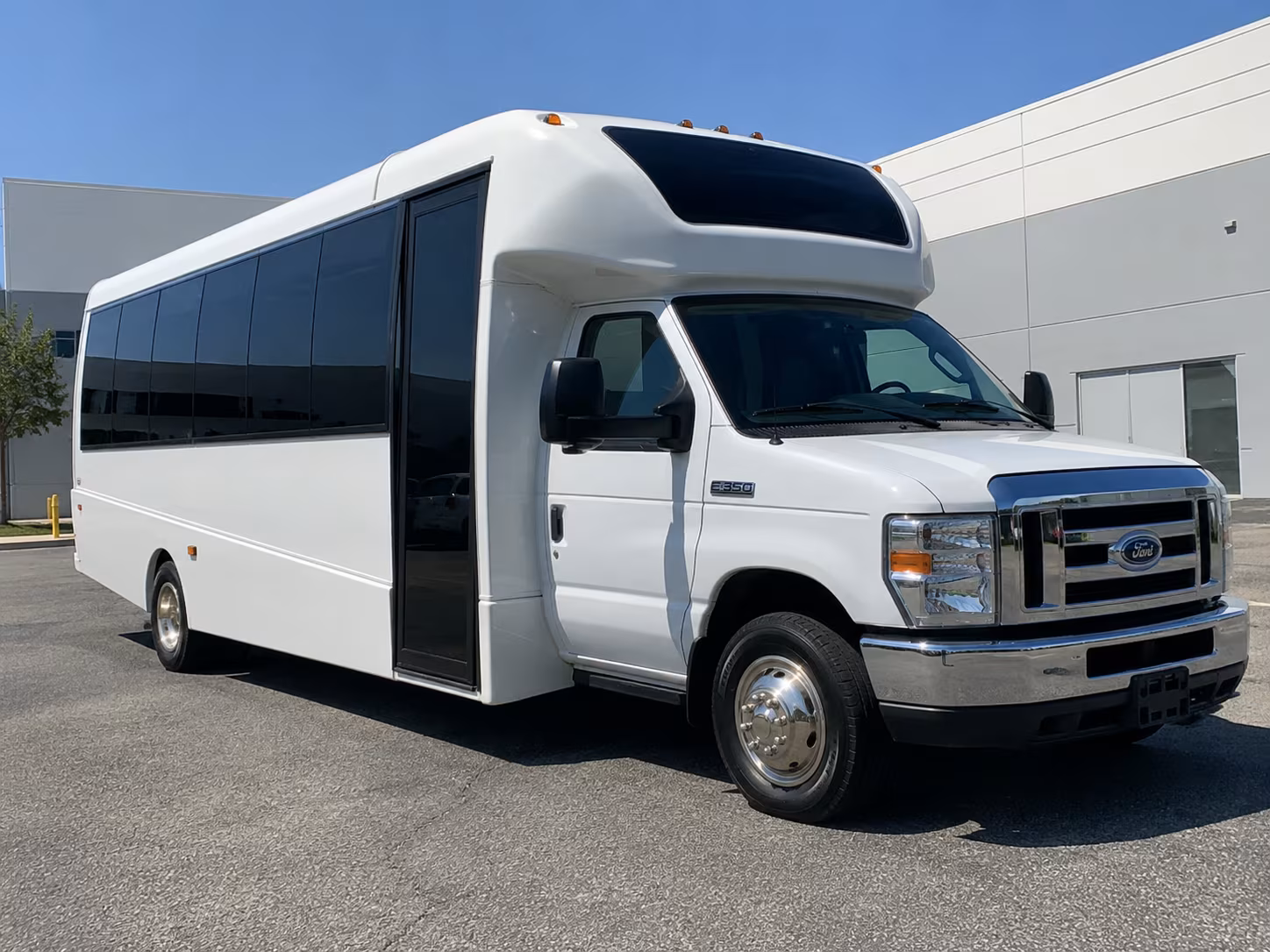 Minneapolis Corporate Transportation party bus exterior