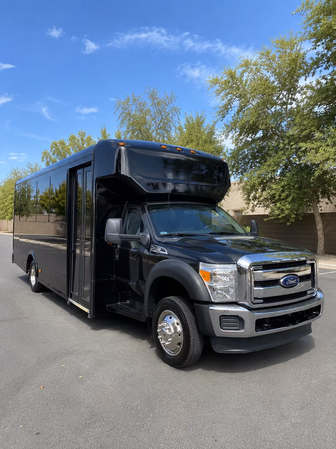 Minneapolis Prom & Homecoming Transportation group transportation