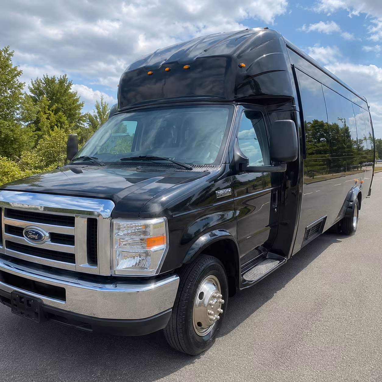 Minneapolis Sporting Event Transportation