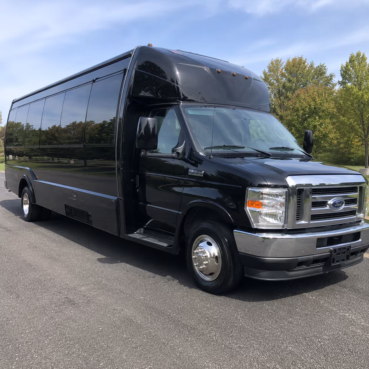 Minneapolis Winery Tour & Pub Crawl Transportation party bus exterior