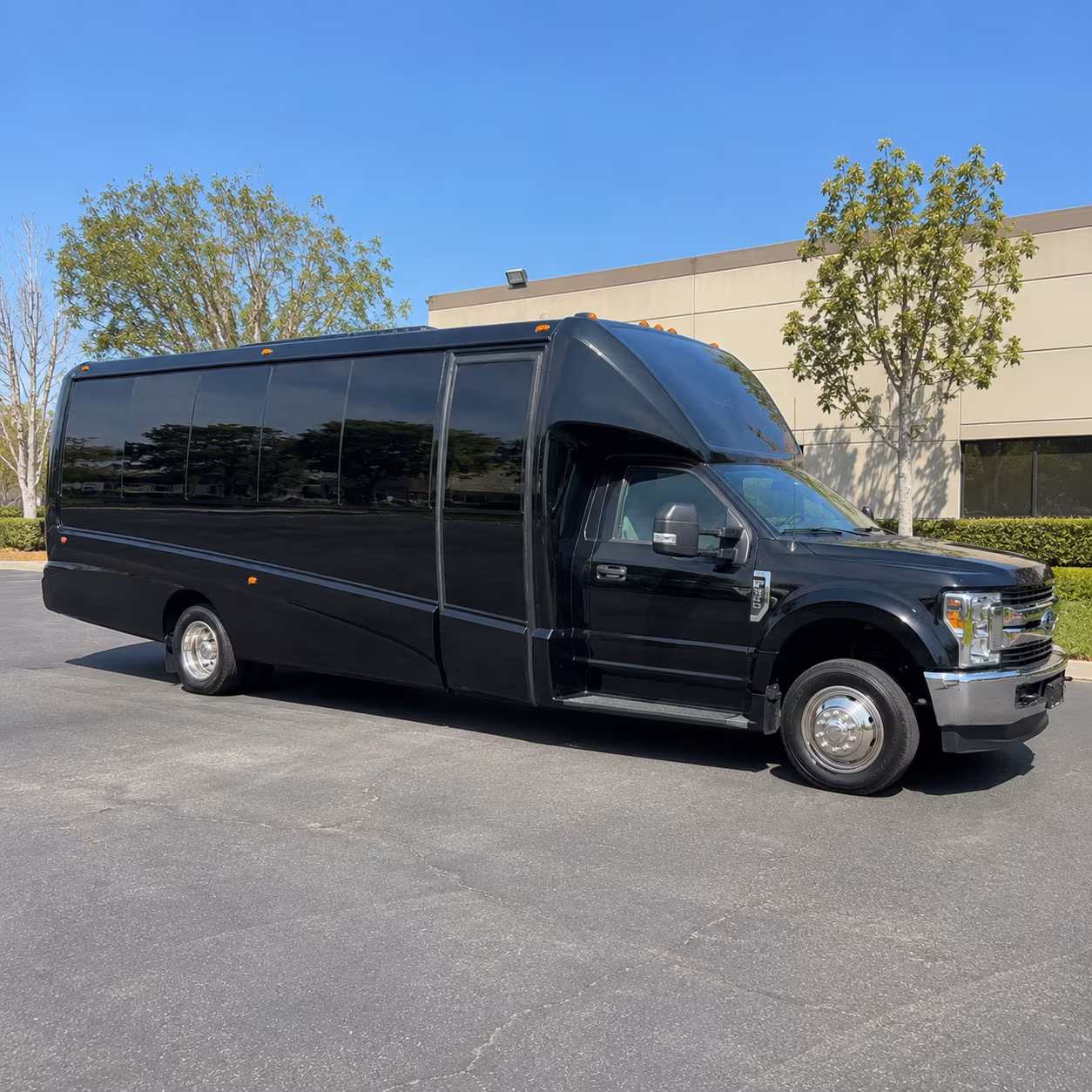 Minneapolis Winery Tour & Pub Crawl Transportation pickup coordination